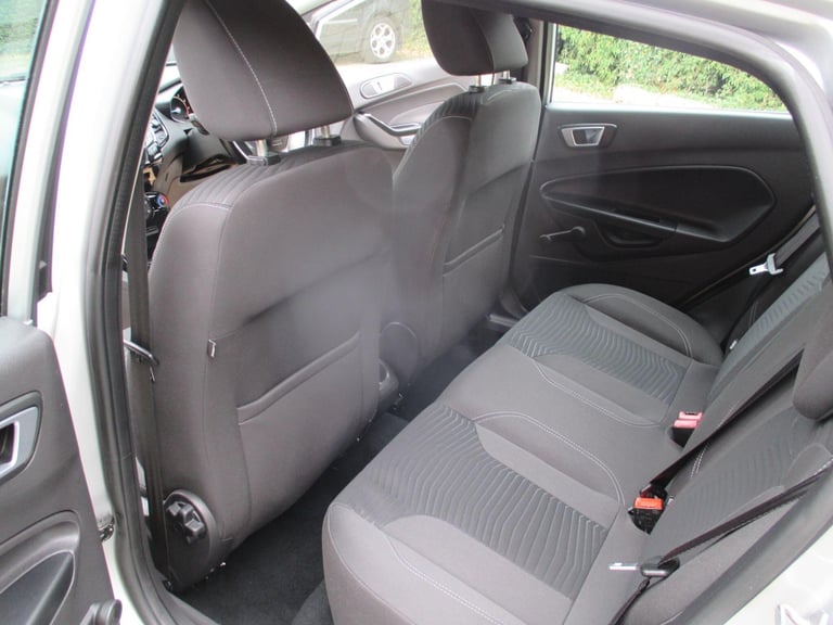 2014 Ford Fiesta 1.25 Zetec Euro 5 5dr HATCHBACK Petrol Manual
