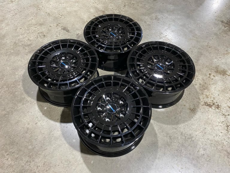 18 20" Motion R VS1 wheels Ford Transit Custom Van centre bore 65.1 5x160 Gloss black