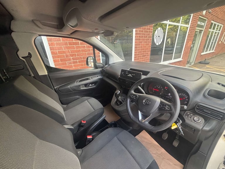 2021 Vauxhall Combo 1.5 Combo 2000 Sportive S/S Panel Van Diesel Manual