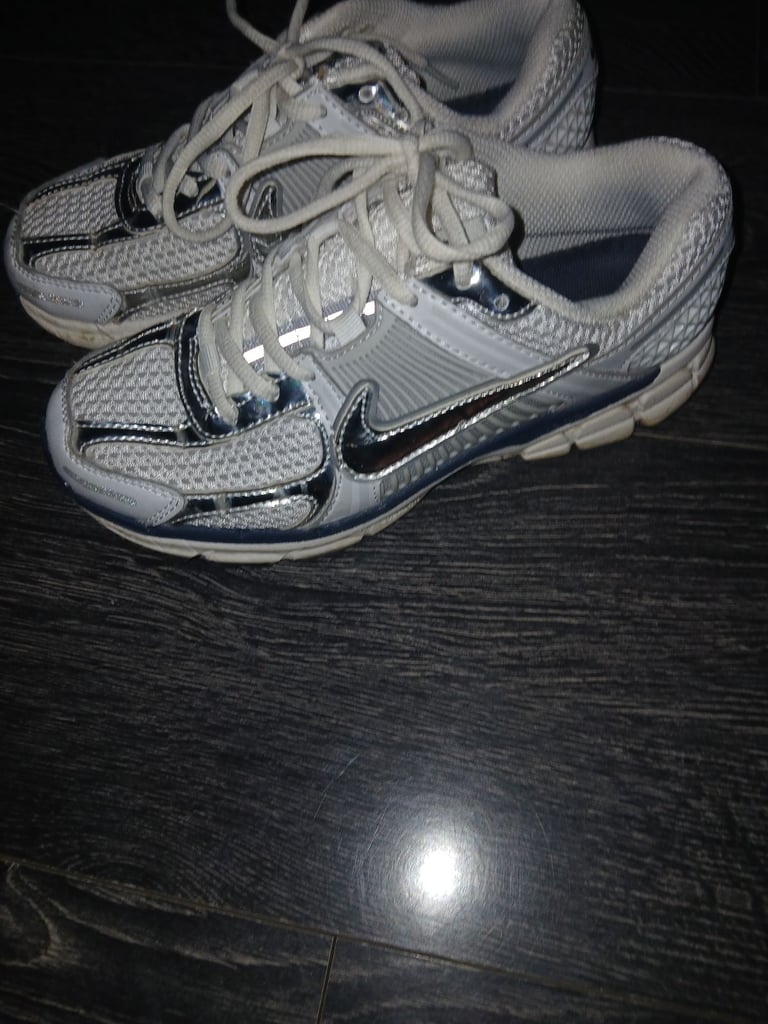 image for Nike silver/white 