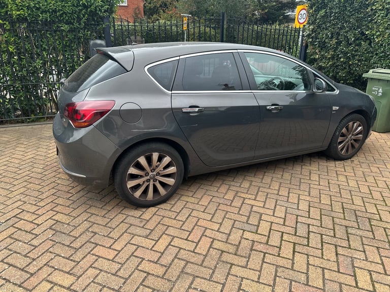 Vauxhall, ASTRA, Hatchback, 2013, Other, 1598 (cc), 5 doors