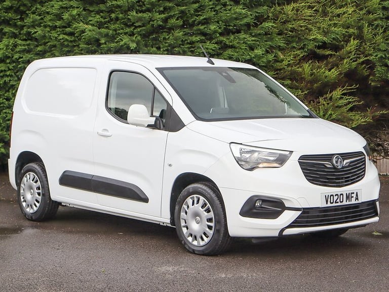 2020 Vauxhall Combo 2000 1.5 Turbo D 130ps H1 Sportive Van Auto PANEL VAN DIESEL Automatic