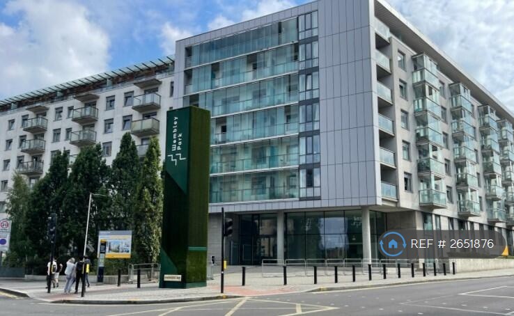1 bedroom flat in Forum House, Wembley, HA9 (1 bed) (#2651876)