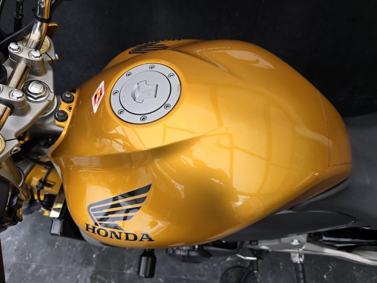 HONDA CB600 F-8 HORNET LOW MILEAGE HPI CLEAR