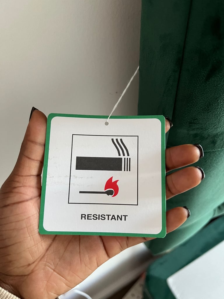 4FT 6 Double bed Divan frame no mattress - CASH IN HAND