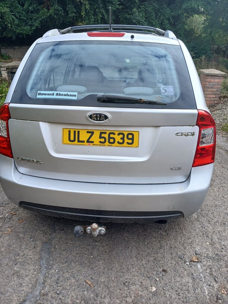 7 seater Kia Carens