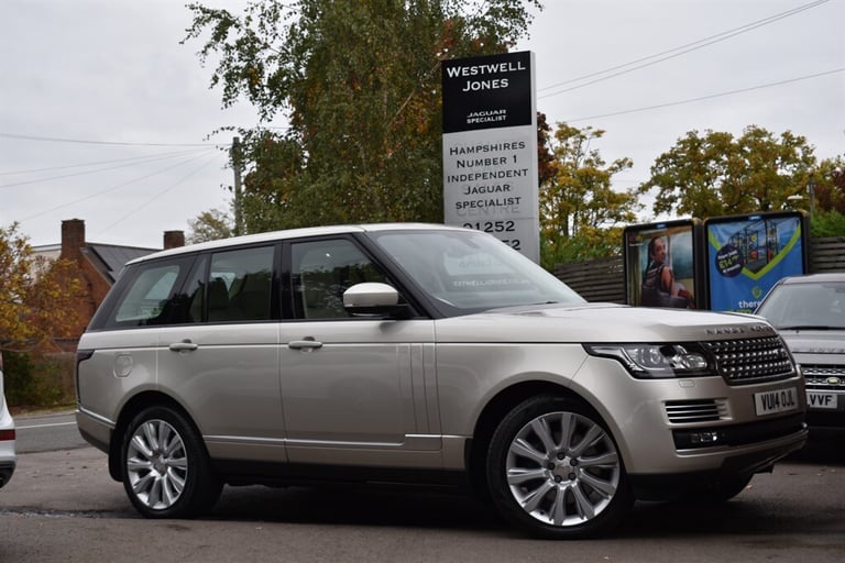 2014 Land Rover Range Rover V8 AUTOBIOGRAPHY+11 Services carried out! Estate Petrol Automatic