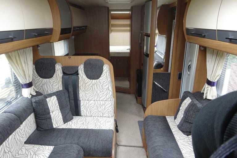 Autotrail Chieftain 2012 4 Berth 4 Belt Fixed Bed Motorhome For Sale