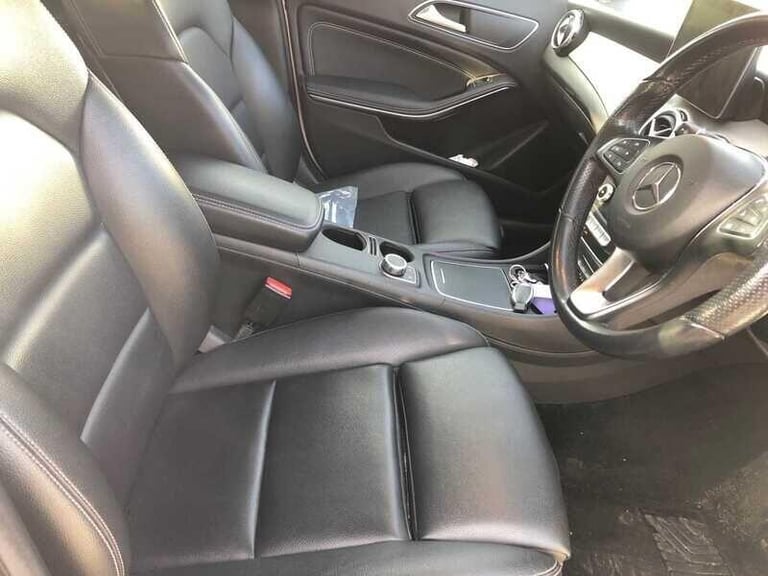 2019 Mercedes-Benz GLA 2.1 GLA200d Sport (Executive) SUV 5dr ESTATE Diesel Automatic