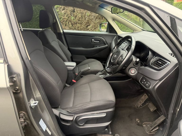 Kia Carens 2 1.7 CRDi MPV 7-seater Automatic with 12 Months Mot&Low Mileage 79K&Full Ser Hist