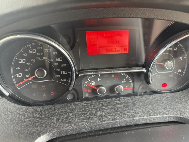 AUTOMATIC FIAT AUTO TRAIL FRONTIER CH-TA - 6 BERTH MOTORHOME