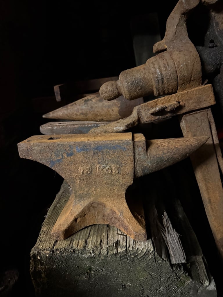 image for Anvil’s and blacksmith vices for sale 