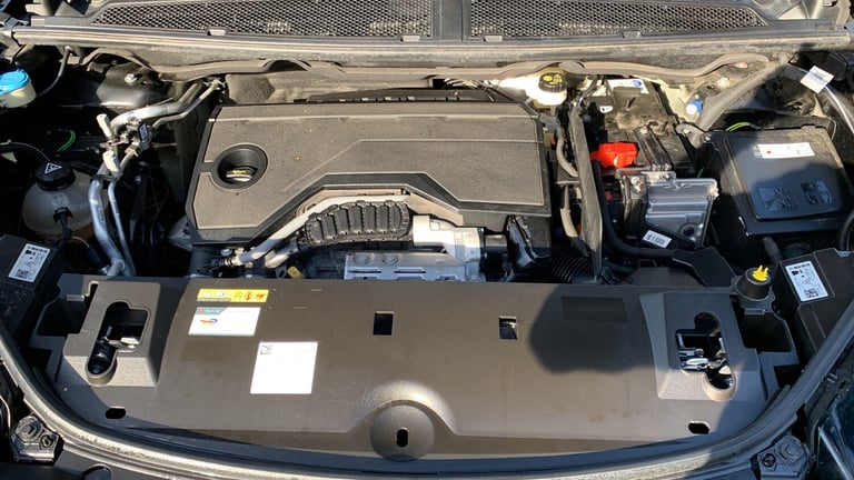 2024 Peugeot 3008 1.2 HYBRID GT SUV 5dr Petrol Hybrid e-DSC6 Euro 6 (s/s) (136 ps) SUV Hybrid Aut...