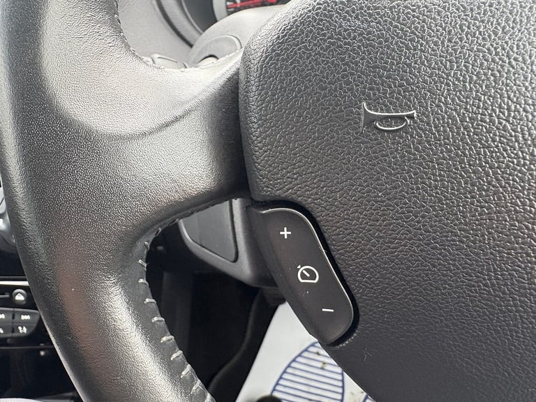 2012 Renault Clio 1.2 16V GT Line TomTom 3dr HATCHBACK PETROL Manual