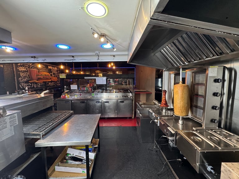 image for Takeaway Fast Food Shop Business For Sale - Prime Location - Newly Refurbished - Late Night License