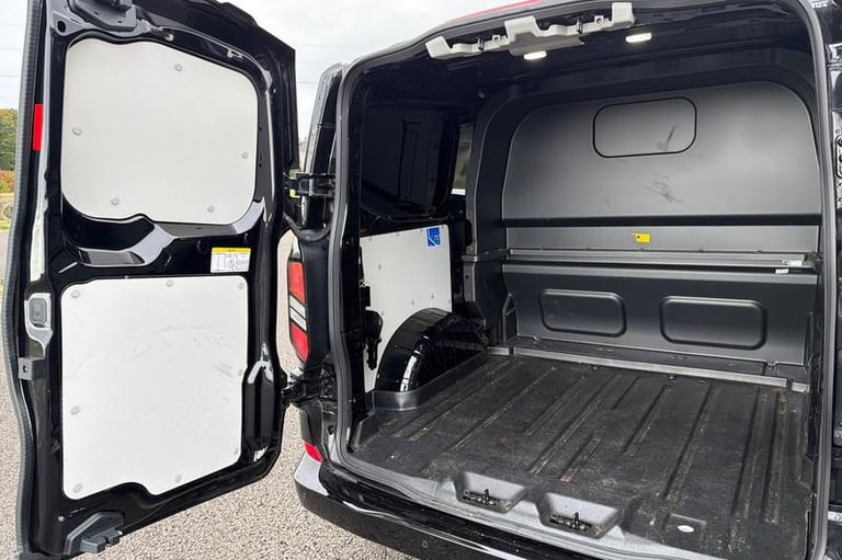 2025 Ford Transit Custom 320 Limited AUTO L1 SWB Double Cab In Van FWD 2.5 PHEV 232ps Low Roof, D...