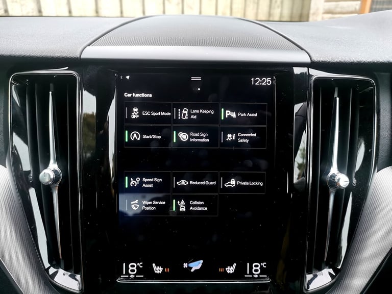 2019 Volvo XC60 2.0 B4D R DESIGN 5dr AWD Geartronic ESTATE Diesel Automatic