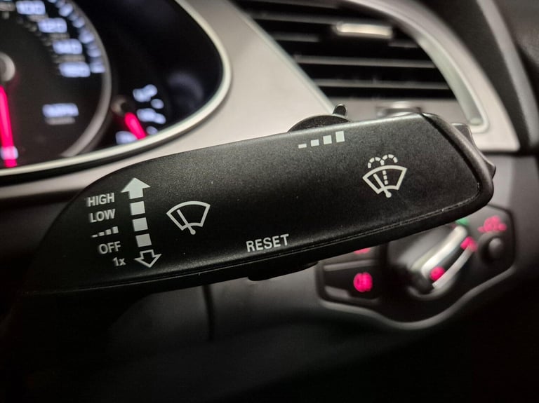 2013 Audi A4 2.0 TDI SE Technik Euro 5 (s/s) 4dr SALOON Diesel Manual