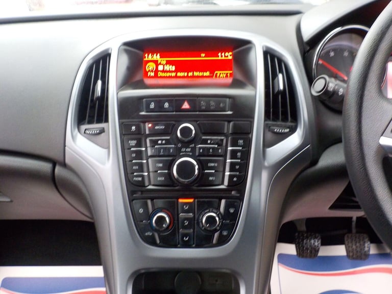 2015 Vauxhall Astra 1.6 CDTi ecoFLEX 94g Design Euro 6 (s/s) 5dr HATCHBACK Diesel Manual