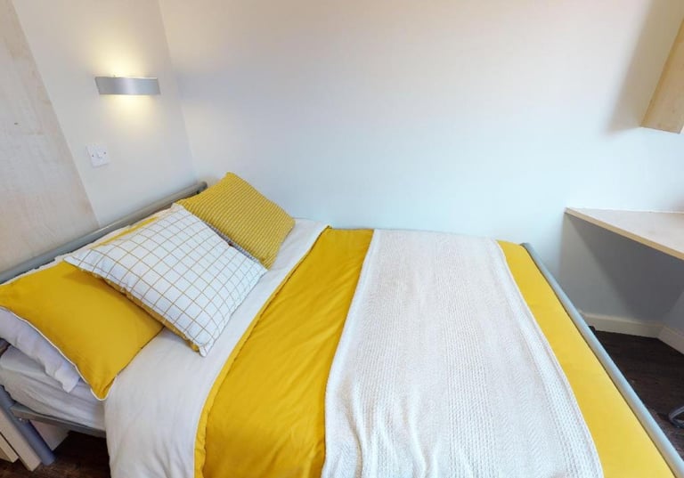 STUDENT ROOMS TO RENT IN WOLVERHAMPTON. COPPER EN SUITE WITH PRIVATE ...