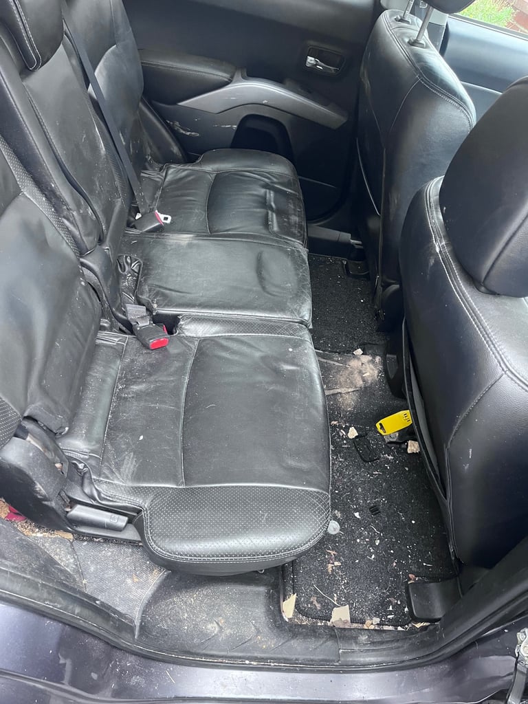 Mitsubishi, OUTLANDER, Estate, 2010, Manual, 2179 (cc), 5 doors