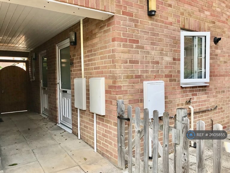 1 bedroom flat in Kings Lynn, Gaywood, King's Lynn, PE30 (1 bed) (#2605855)