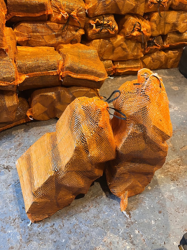 FIREWOOD 🪵   Nets of logs for fire / wood burner 