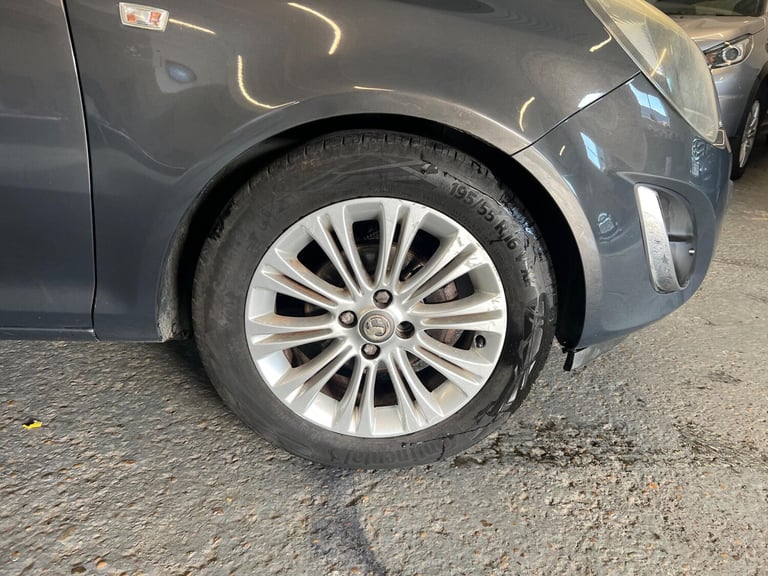 2013 Vauxhall Corsa 1.4 16V SE Auto Euro 5 3dr HATCHBACK Petrol Automatic