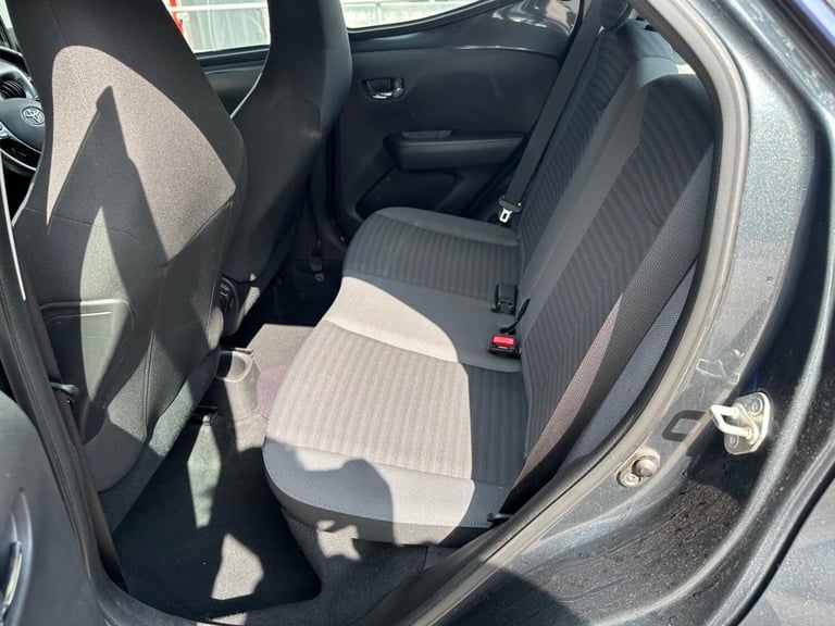 2018 Toyota AYGO 1.0 VVT-i x-play Hatchback 5dr Petrol Manual Euro 6 (71 ps) HATCHBACK Petrol Manual