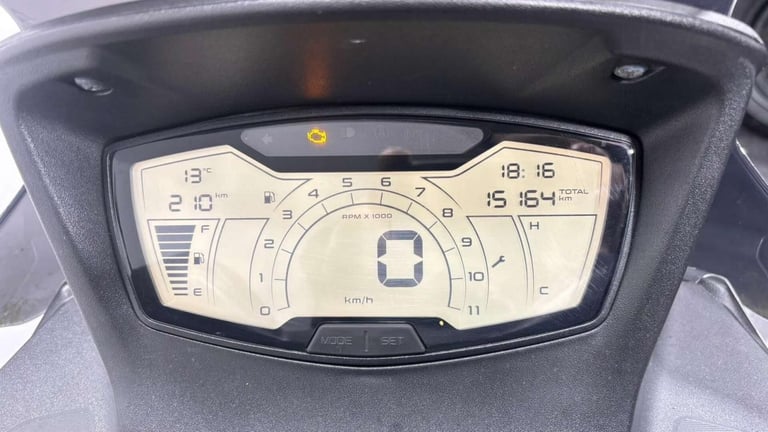 Aprilia SXR 50 2022 RUNNING PROJECT SCOOTER 50CC BIKE 1 OWNER