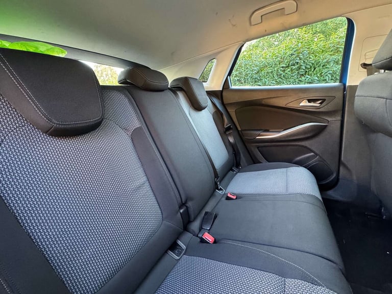 2018 Vauxhall Grandland X 1.2 Turbo SE 5dr HATCHBACK PETROL Manual