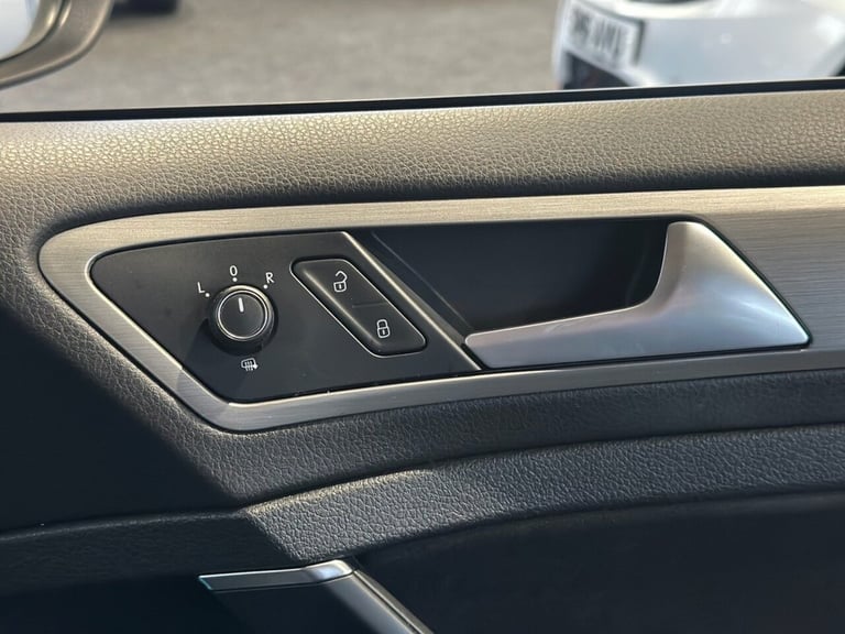 2014 14 VOLKSWAGEN GOLF 1.6 TDI BLUEMOTION TECH SE HATCHBACK 5DR DIESEL MANUAL E