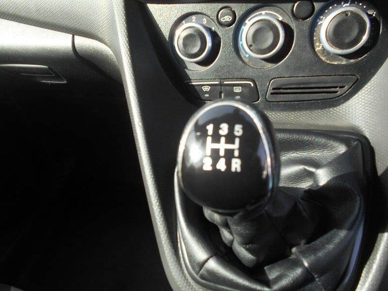 Ford Transit Connect 220 TREND P/V NO VAT