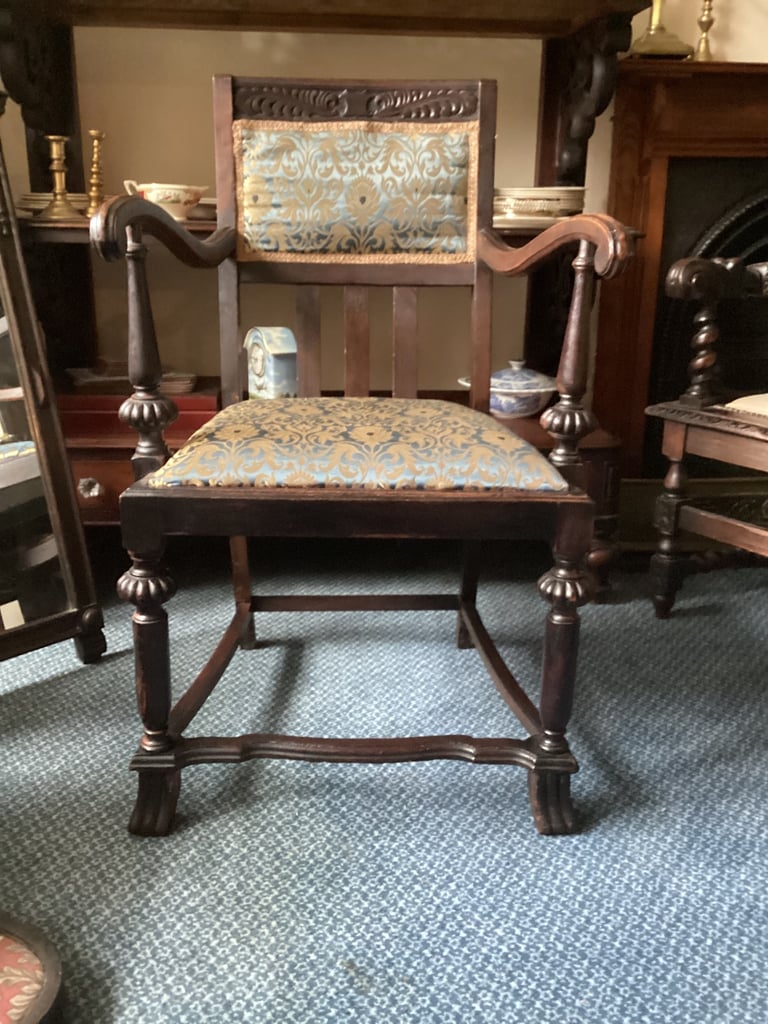 Lovely Antique elbow chair