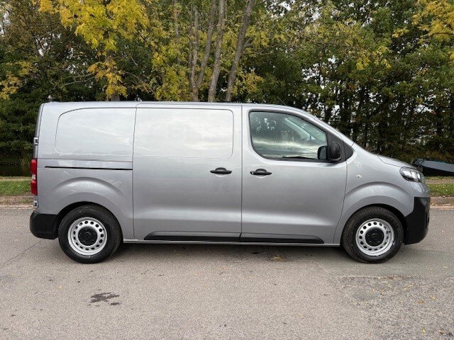 2020 Vauxhall Vivaro 2700 1.5d 100PS Edition L1H1 Van PANEL VAN Diesel Manual