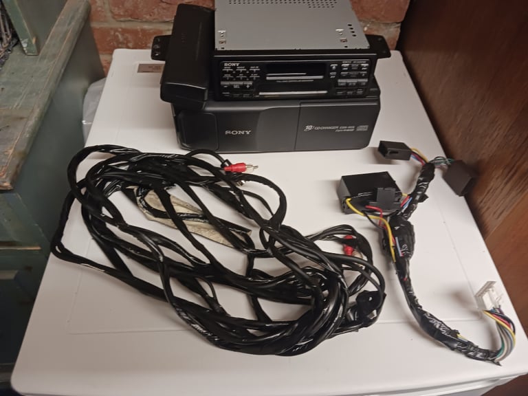 RETRO 90s 10 CD CHANGER RADIO PLAYER