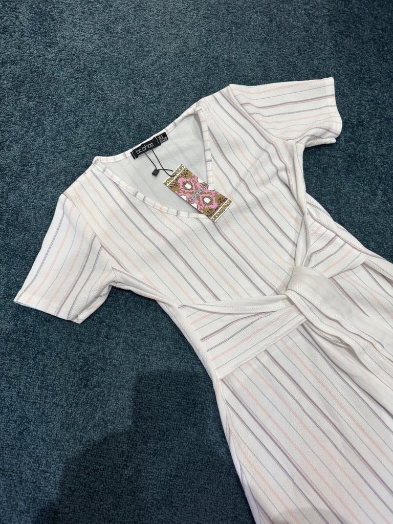 Ladies Size 8 Summer Dress (Boohoo)