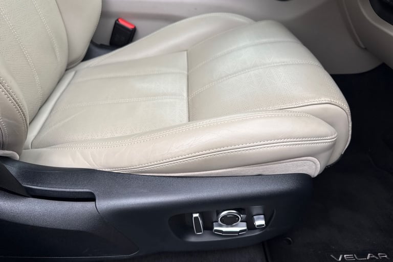 2019 Land Rover Range Rover Velar 2.0 D240 R-Dynamic HSE Auto 4WD Euro 6 (s/s) 5dr SUV DIESEL Aut...