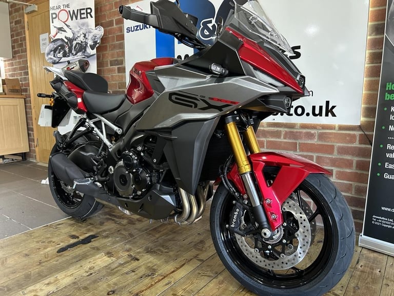 GSX-S1000GX+ Unridden Demonstrator , 0 miles, Candy Daring Red