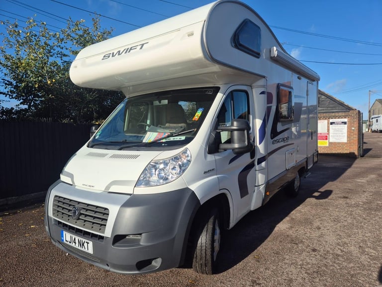 Swift Escape 624 Coachbuilt Motorhome 2014 ** 5 Berth - 1 Owner **
