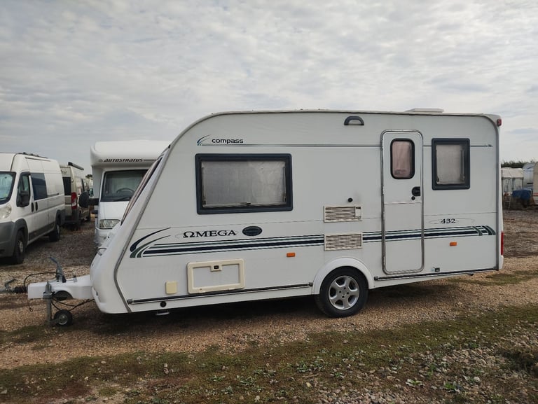 Compass Omega 433 2 berth 
