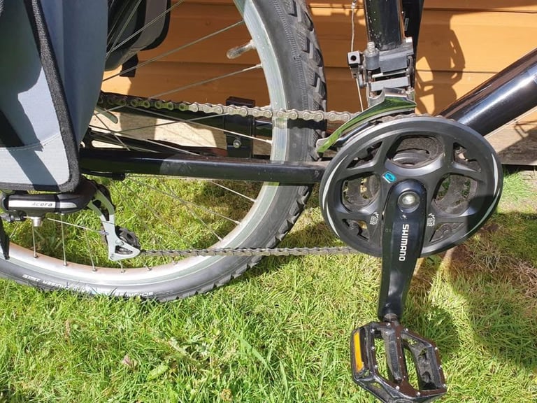 MOUNTAIN BIKE