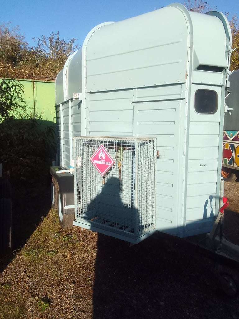 Catering trailer Burger van horsebox mobile kitchen equipment 