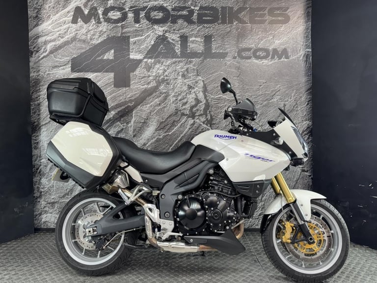 image for TRIUMPH TIGER 1050 2011