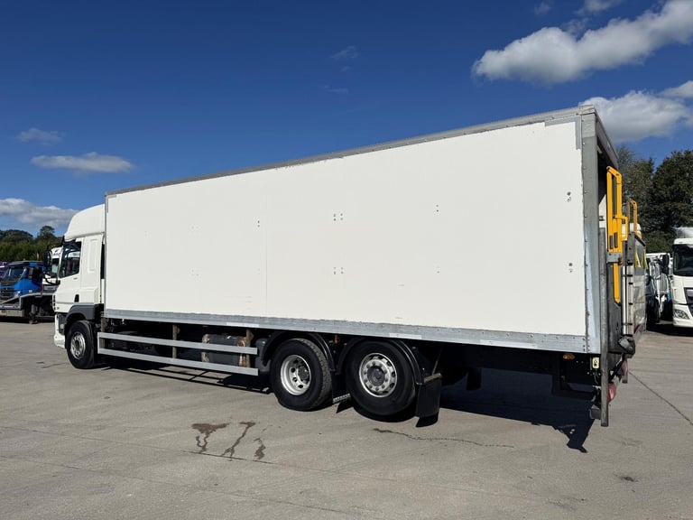 2020 DAF CF 340 6X2 BOX 
