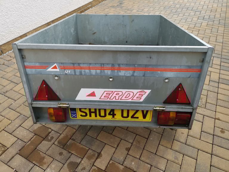 Erde 121 trailer 