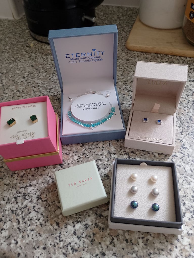 image for New womens jewellery 
