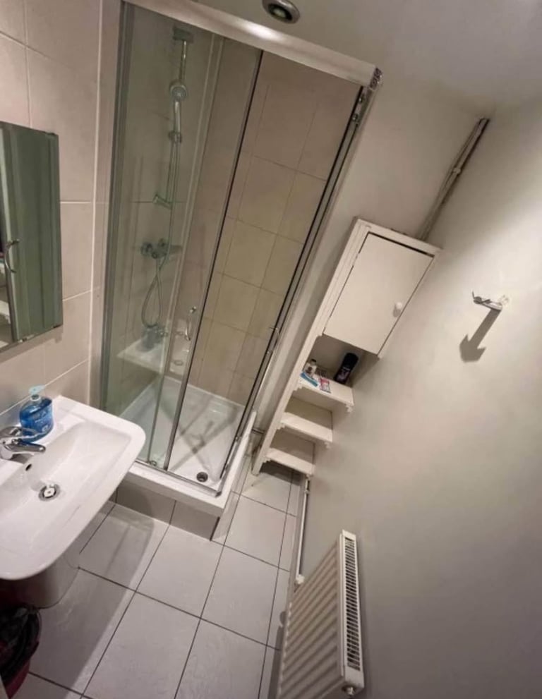 image for Private room to rent