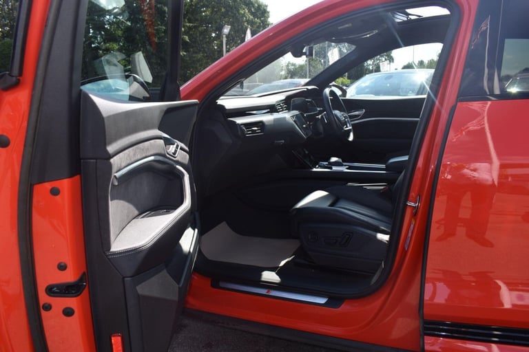 2021 Audi e-tron 55 Launch Edition Sportback Auto quattro 5dr 95kWh ESTATE Electric Automatic