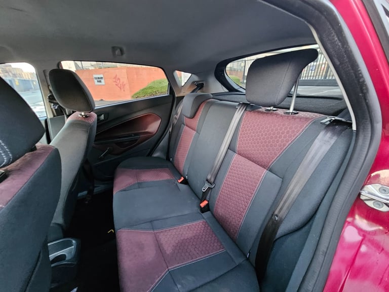 2009 Ford Fiesta 1.6 Titanium 5dr HATCHBACK Petrol Manual - Image 17